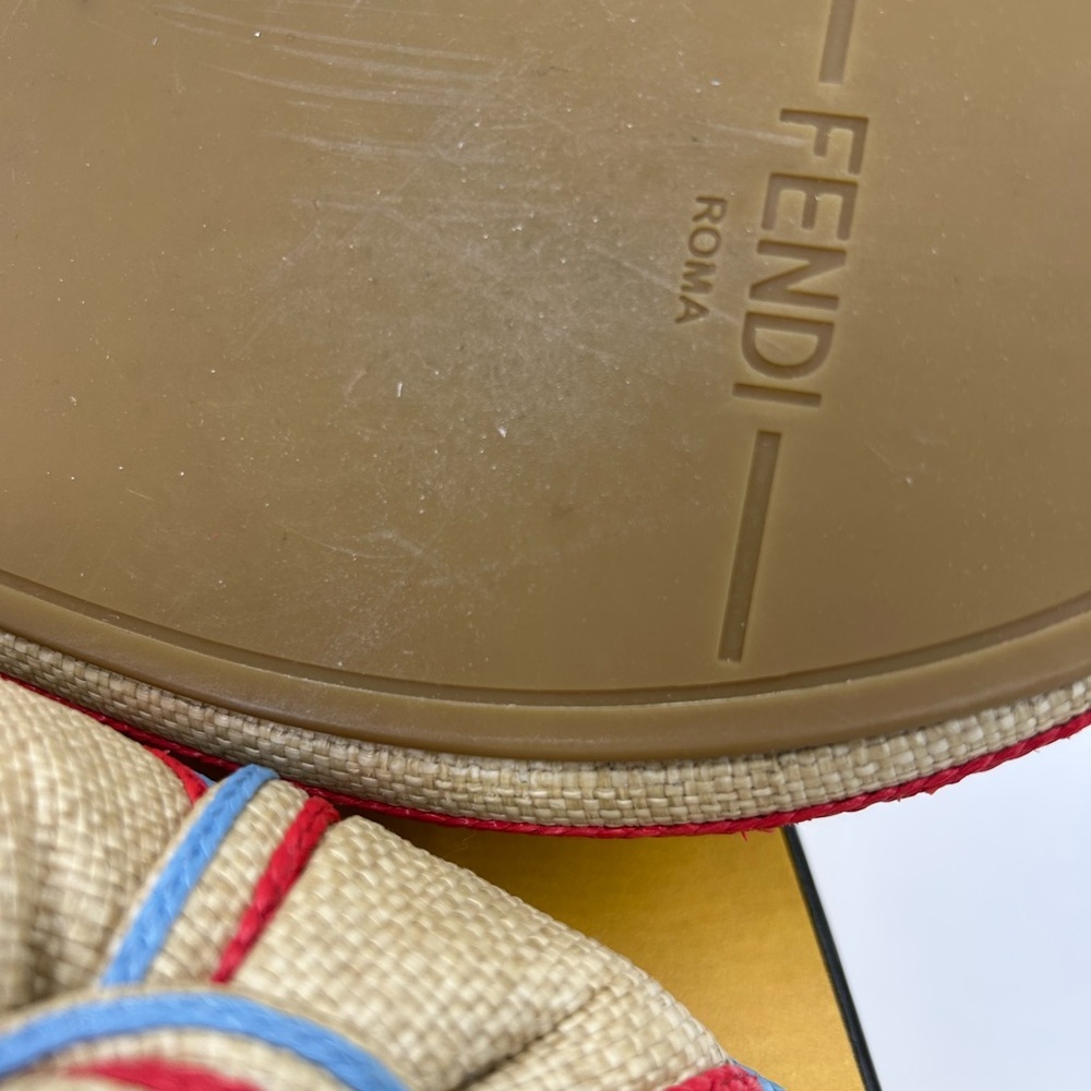 Women's Fendi KNOT cursive sandals size 39.5 made in Italy - Picture 5 of 10